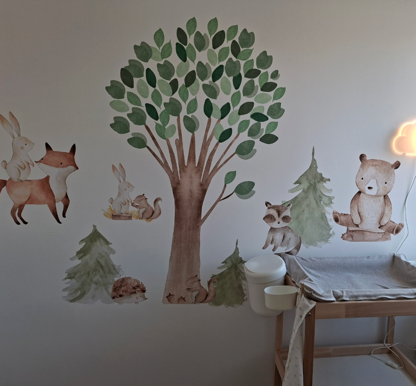 Muursticker boom met bosdieren kinderkamer