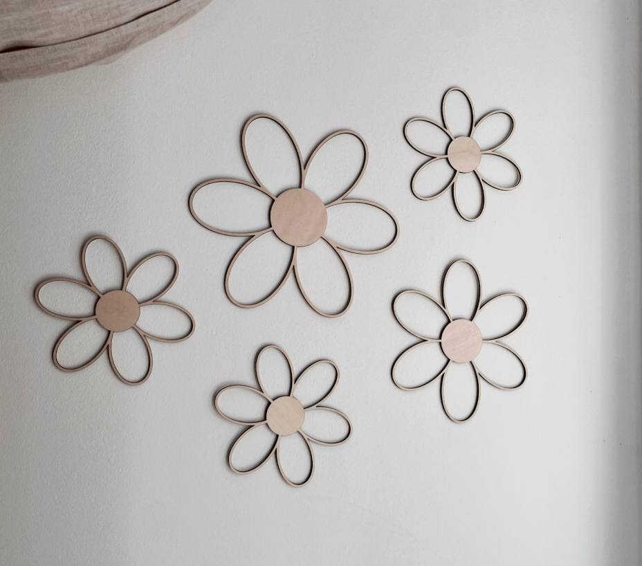 Houten madeliefjes wanddecoratie – set van 5