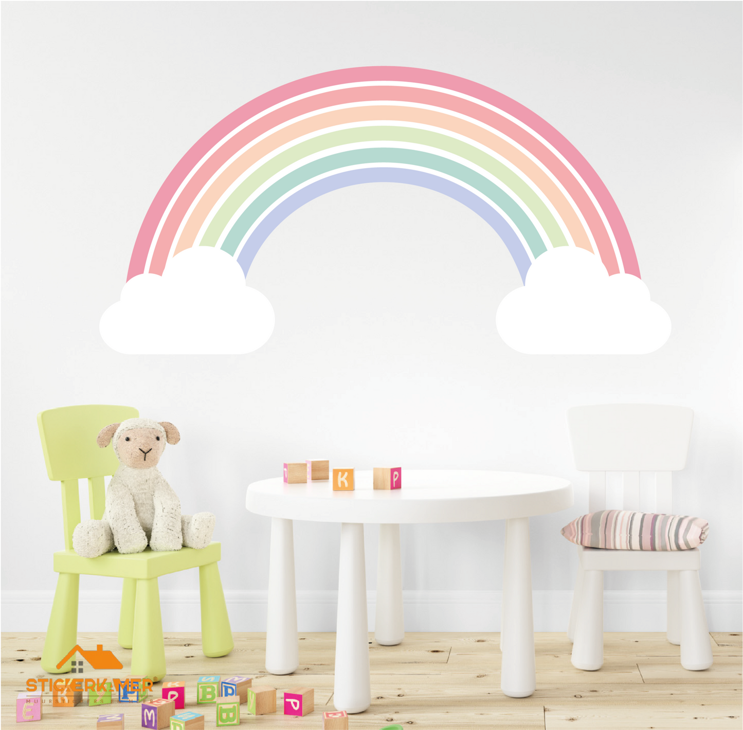 Muursticker regenboog met wolken zachte kleuren kinderkamer
