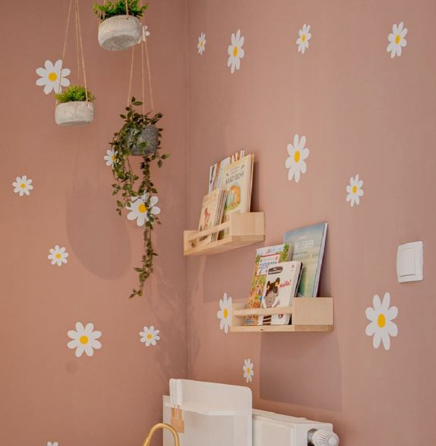 Custom Color Daisy Wall Decal - Peel & Stick Floral Sticker