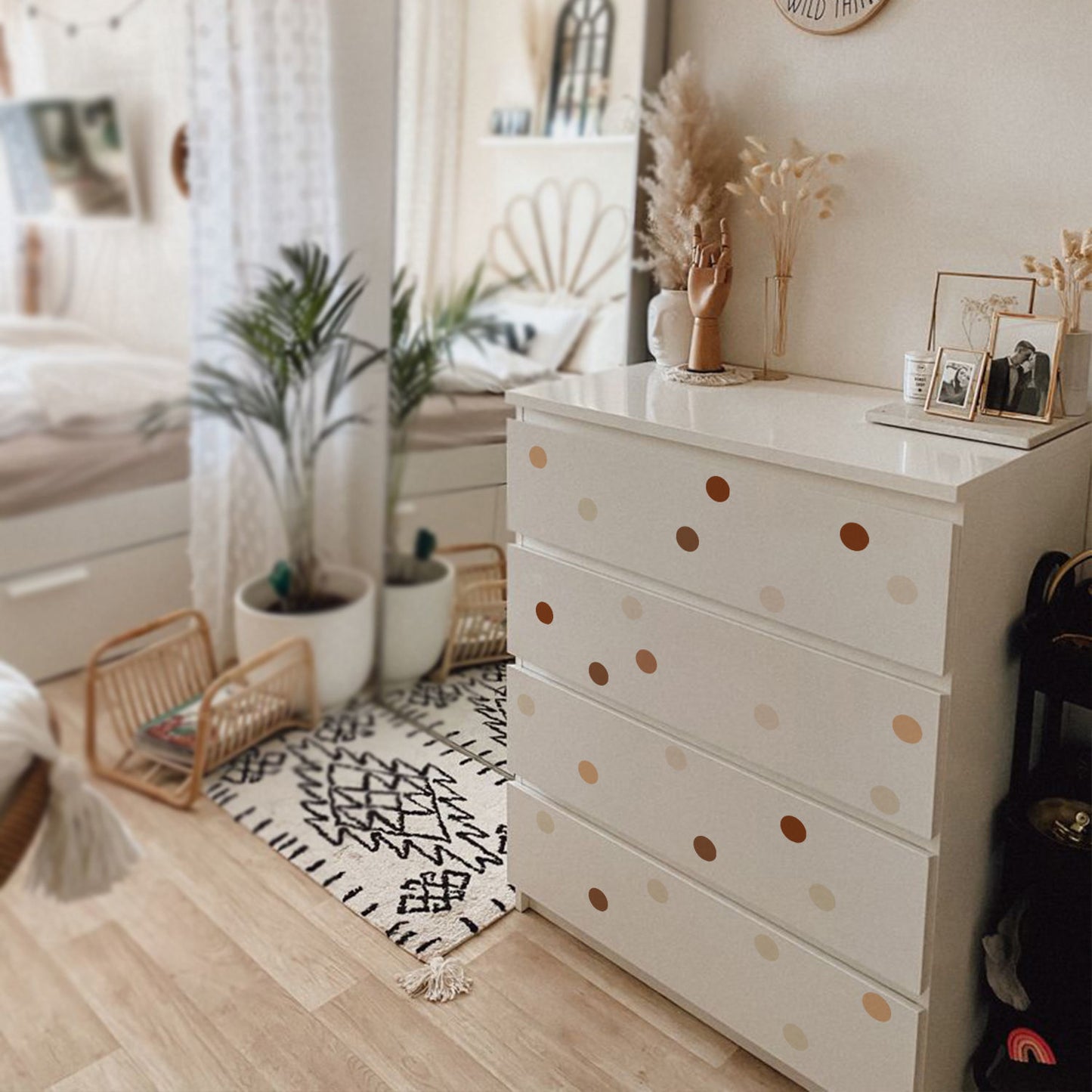 Muurstickers stippen 42 stuks - aardse kleuren - boho - kinderkamer - muurstickers cirkels