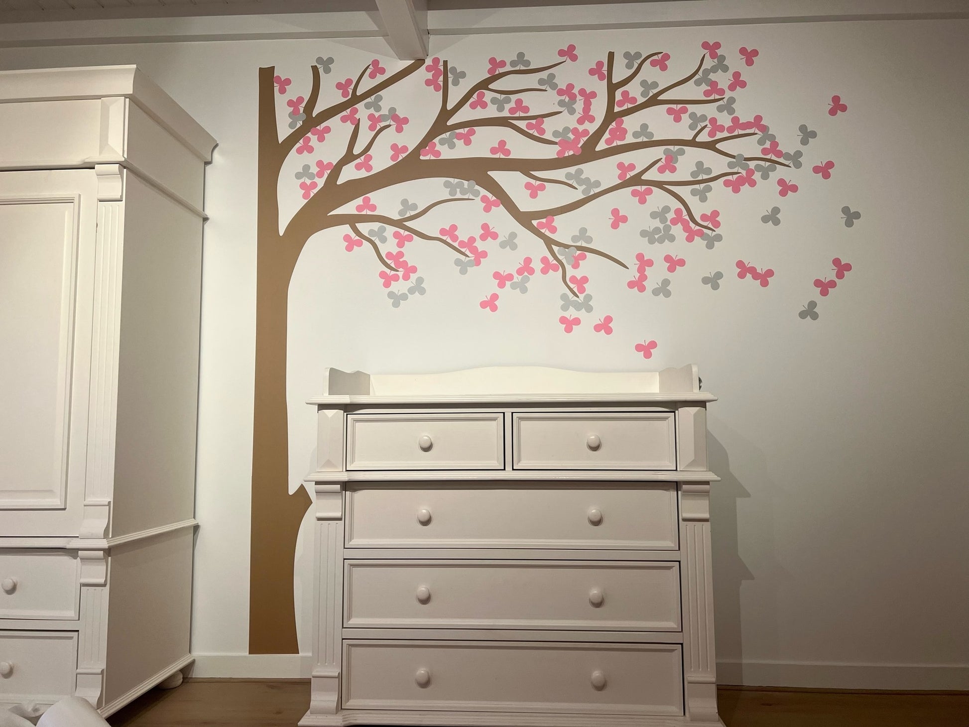 Muursticker boom kinderkamer meisje (kies je eigen kleuren)