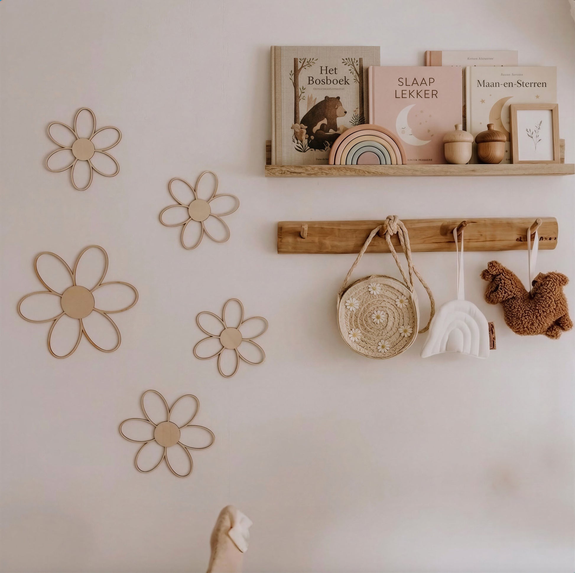 Houten madeliefjes wanddecoratie – set van 5