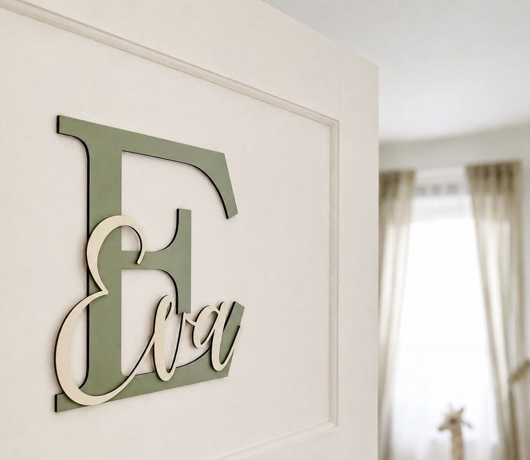 Gepersonaliseerd houten naambord kinderkamer – beginletter met naam
