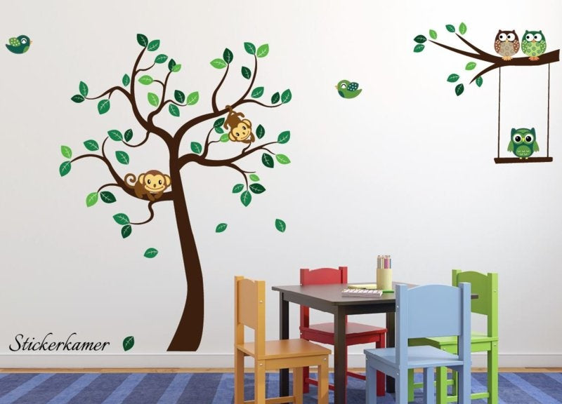 Muursticker boom babykamer aapjes