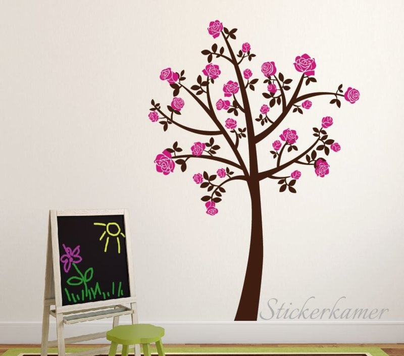 Muursticker boom met bloemen / rozen  babykamer