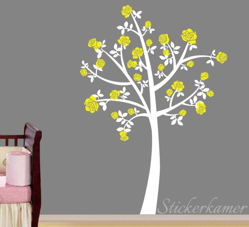 Muursticker boom met bloemen / rozen  babykamer