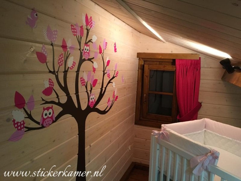 Muursticker boom uilen en vogels roze babykamer