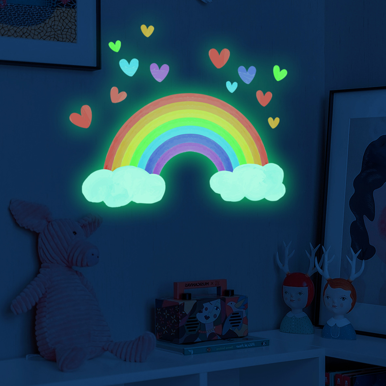 Muursticker glow in the dark regenboog hartjes kinderkamer