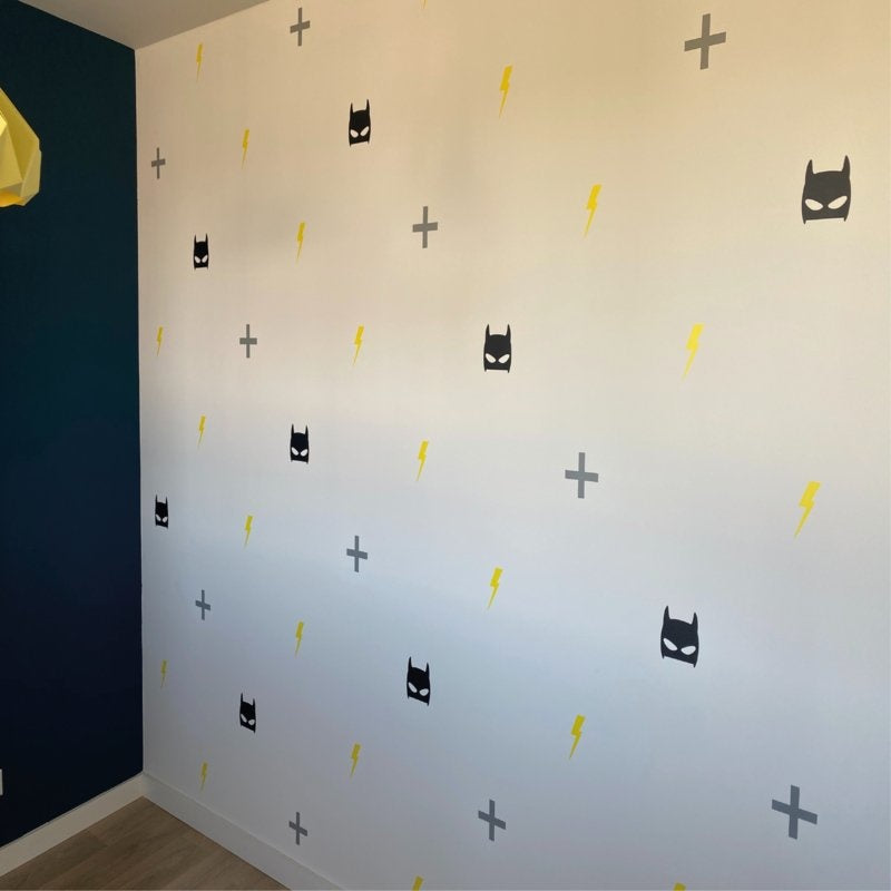 Muursticker kinderkamer jongen kruisjes, bliksem en batman