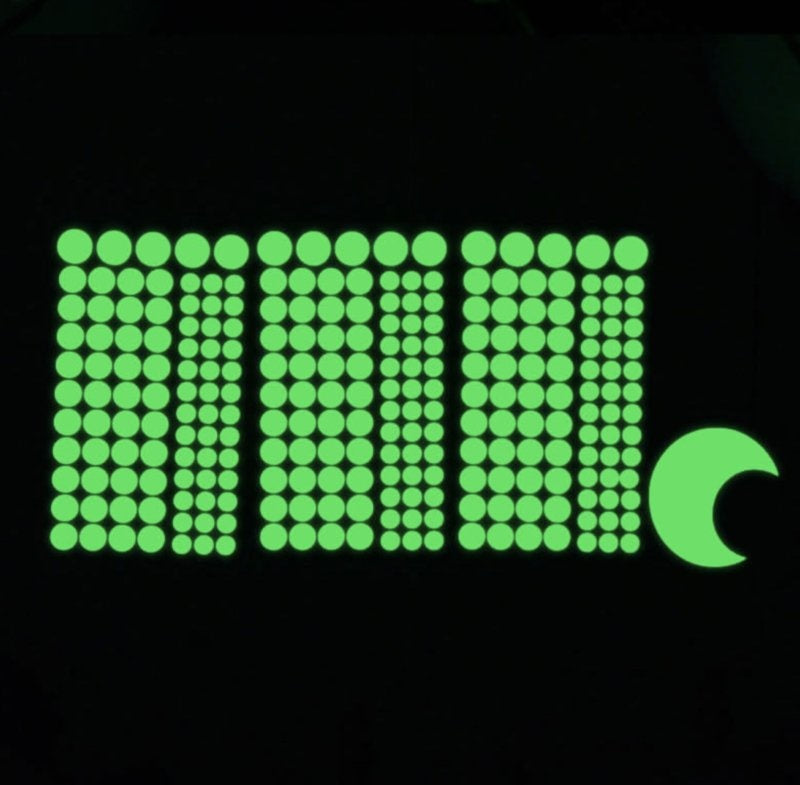 Muursticker stippen en maan glow in the dark kinderkamer 250 stuks