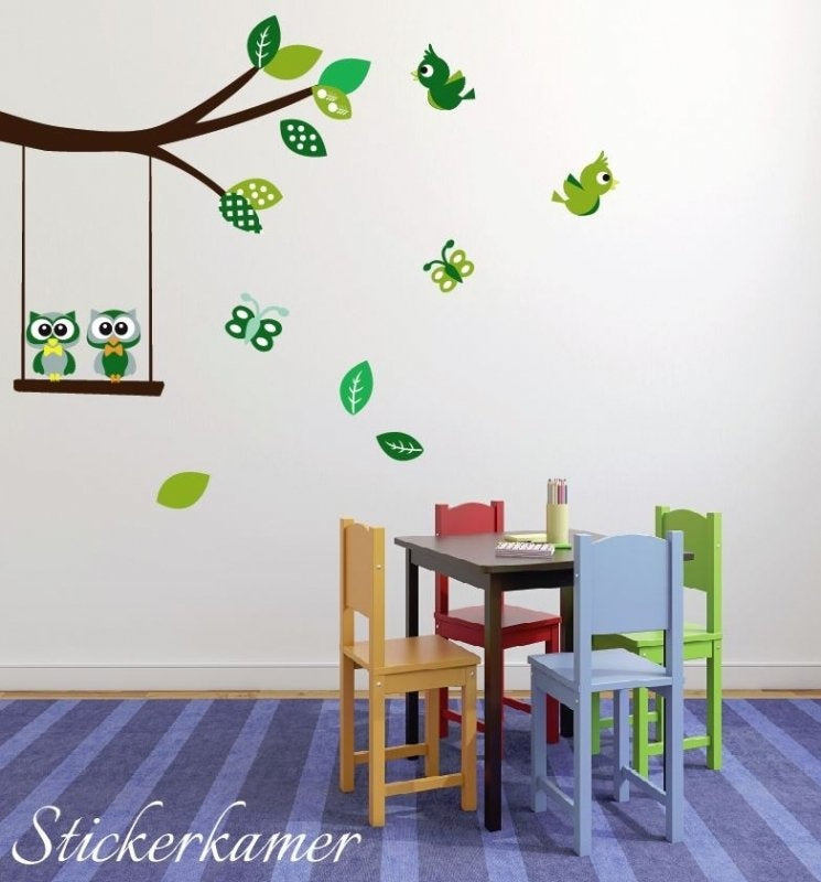 Muursticker tak met uilen en vogels groen kinderkamer