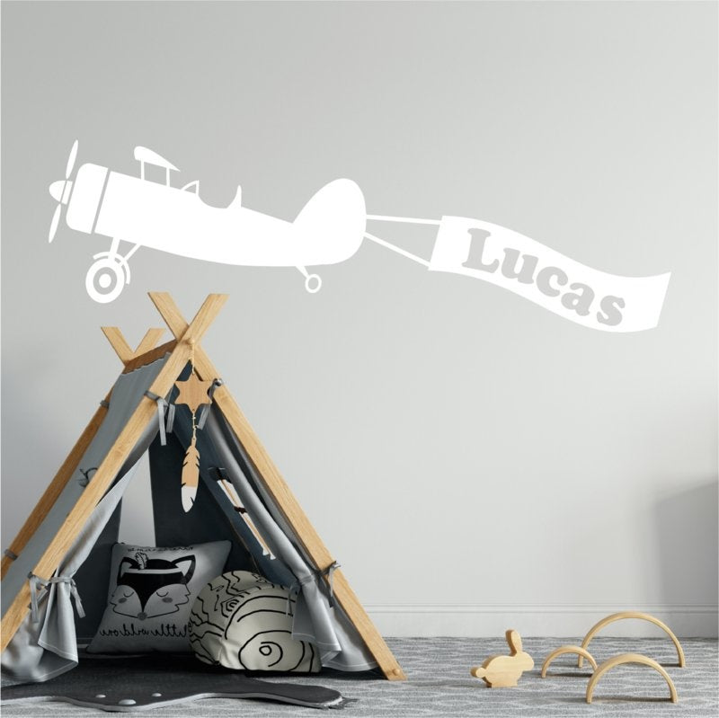 Muursticker vliegtuig met naam XL 120 cm kinderkamer