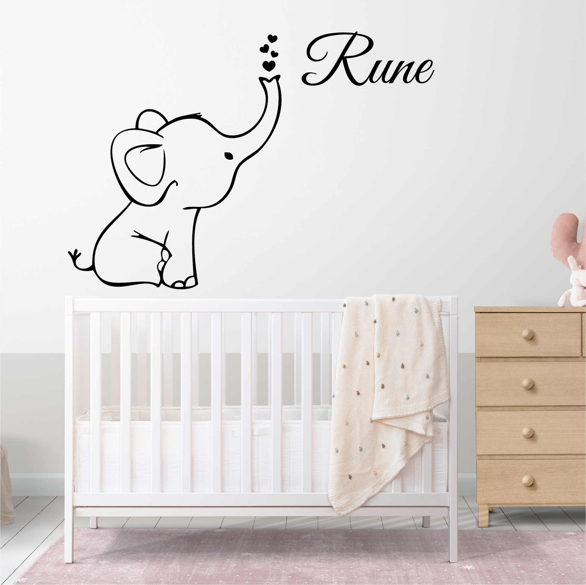 Muursticker olifant met hartjes en naam kinderkamer / babykamer