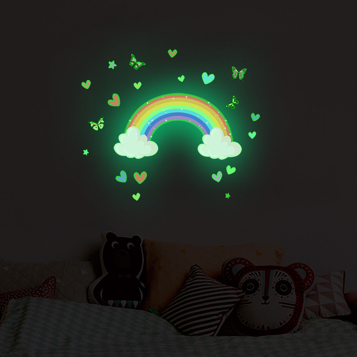Glow in the Dark Regenboog met wolken Muursticker met Vlinders en Hartjes